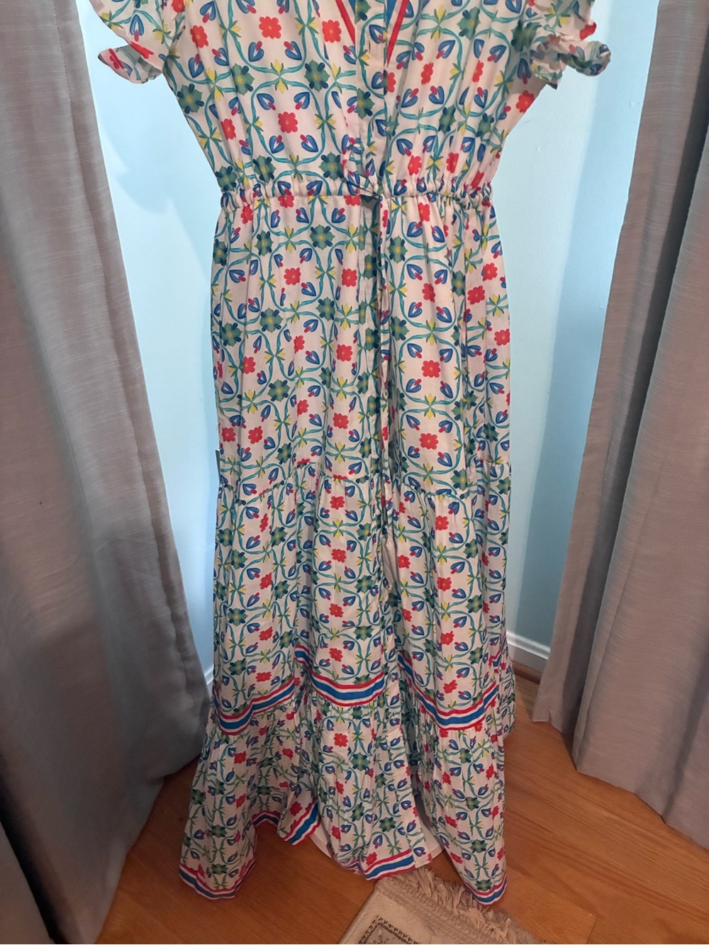 NWT Islapayal White Floral Tie-Waist Maxi Dress with Red and Blue Print